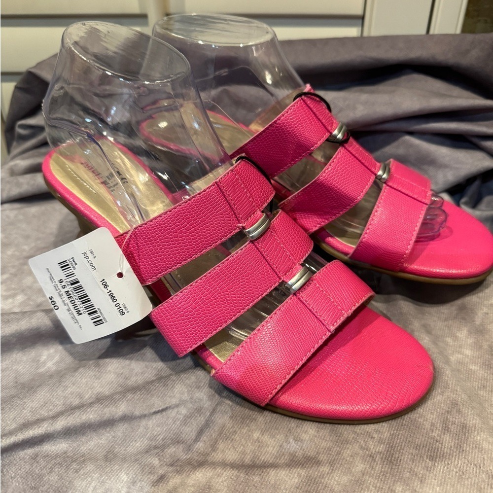 NEW! East 5th Sandals‎ 9.5M PINK